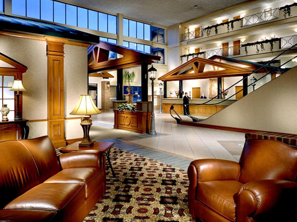 Holiday Inn Memphis-University Of Memphis By Ihg Екстериор снимка